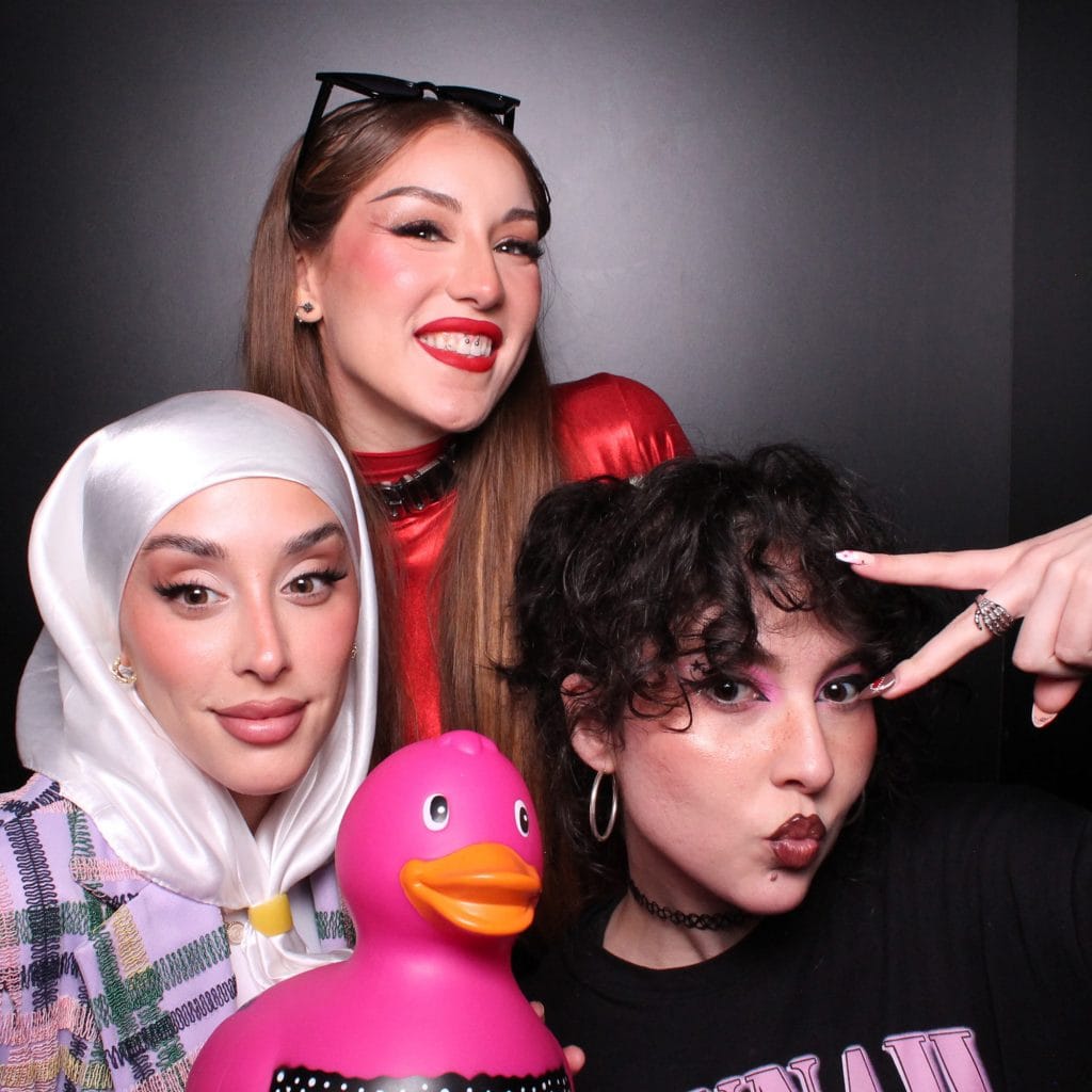 Estación de retrato de Esfering en el lanzamiento de Nyx Professional Makeup