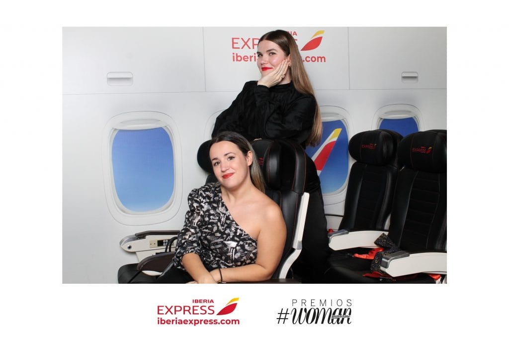Photocall de Iberia Express en los Premios Woman